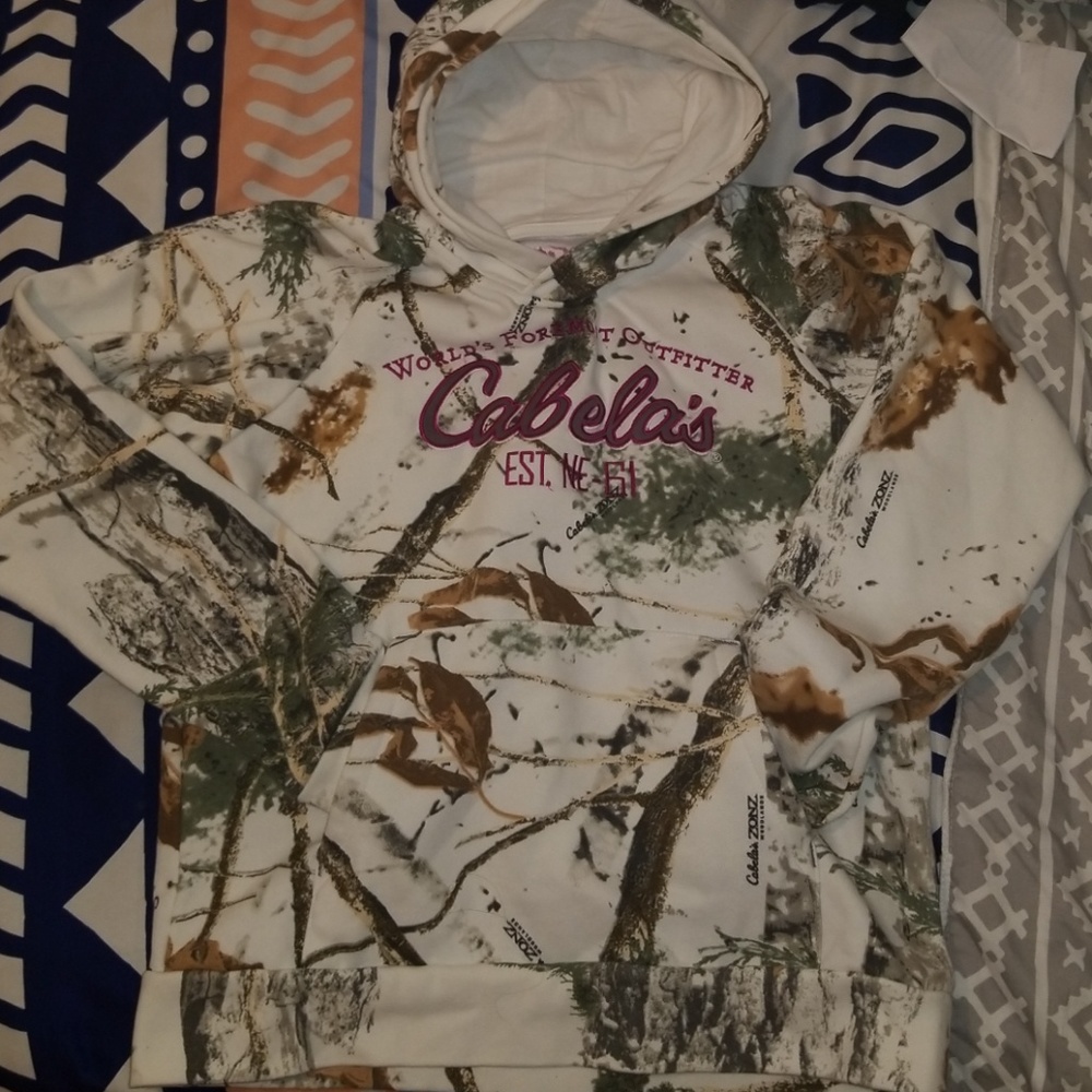 Cabelas camouflage sweater